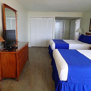 Caloosa Cove Resort — Bedroom
