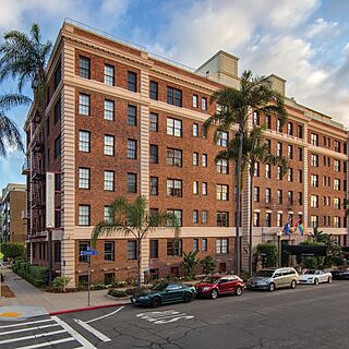 WorldMark San Diego - Inn at the Park &mdash; Exterior