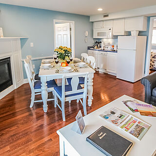 Edgewater Beach Resort — Sample Living Area