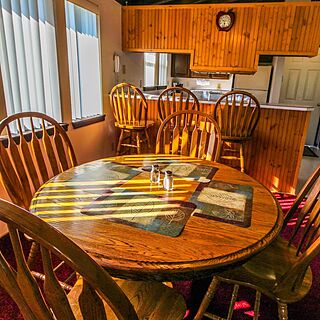 Timbers at Island Park Village Resort — Dining Area