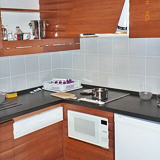 Green Blue Houses &mdash; - Unit Kitchen