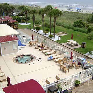 Maritime Beach Club — Jacuzzi uncovered