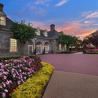 Marriott's Manor Club at Ford's Colony — Exterior View