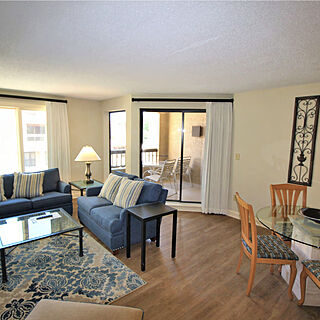 Harbourside III — Living Area