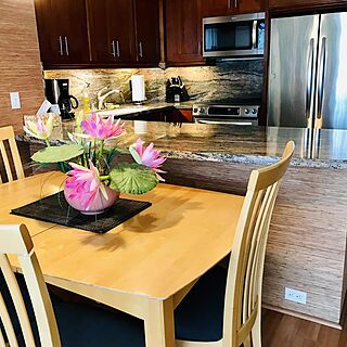 Aloha Towers — Sample Dining Area