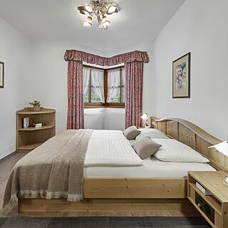 Lisi Family Hotel — Bedroom