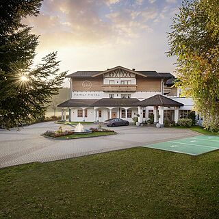 Lisi Family Hotel — Exterior