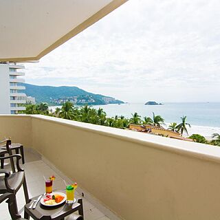 Tesoro Ixtapa — Balcony