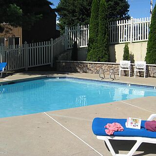Cathedral Ledge Resort — Pool