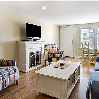 Breakers Beach Resort — Sample Living Area