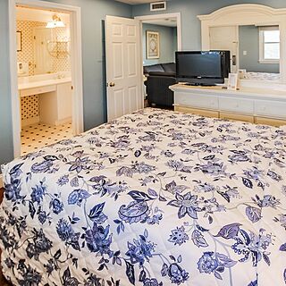 Edgewater Beach Resort — Sample Bedroom