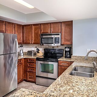 Club Wyndham Towers on the Grove &mdash; Sample Kitchen