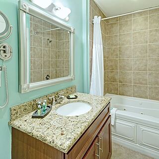 Club Wyndham Towers on the Grove &mdash; Sample Bathroom