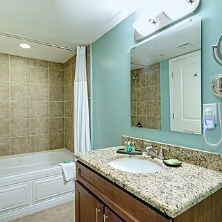 Club Wyndham Towers on the Grove &mdash; Sample Bathroom