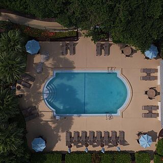 Dover House Resort — Pool