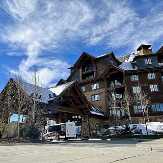 Grand Lodge on Peak 7 — Exterior