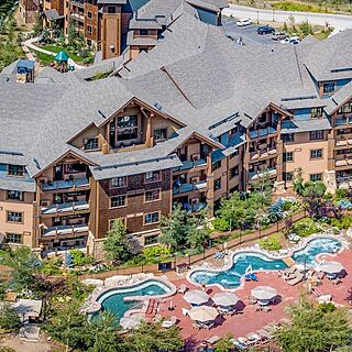 Grand Lodge on Peak 7 — Exterior