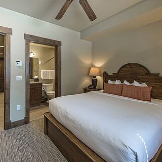 Grand Lodge on Peak 7 — Sample Bedroom