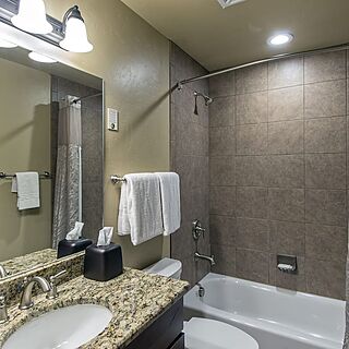 Grand Lodge on Peak 7 — Sample Bathroom