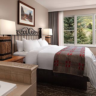 Marriott's StreamSide at Vail - Birch, Douglas, and Evergreen &mdash; Sample Bedroom - Evergreen Building