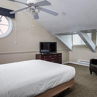 Sweetwater Lift Lodge Resort — Sample Bedroom
