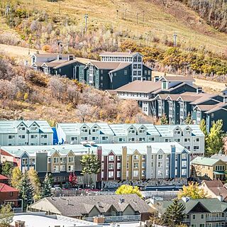Sweetwater Lift Lodge Resort — Exterior