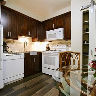 Royal Kuhio — Sample Kitchen