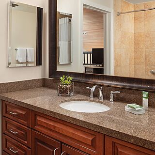 Marriott's StreamSide at Vail - Birch, Douglas, and Evergreen &mdash; Sample Bathroom - Douglas Building
