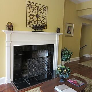 Lodge Alley Inn — Sample Living Area