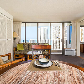 Hawaiian Sun Holidays — Sample Living Area