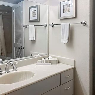 Riviera Beach and Shores Resort — Sample Bathroom