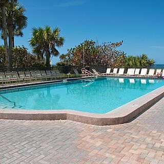 Camaron Cove Resort