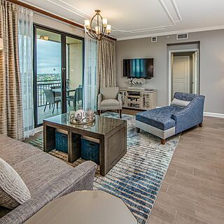 Holiday Inn Club Vacations Marco Island - Sunset Cove Resort — Sample Living Area