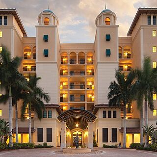 Holiday Inn Club Vacations Marco Island - Sunset Cove Resort — Exterior