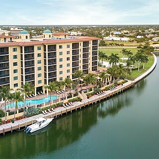 Holiday Inn Club Vacations Marco Island - Sunset Cove Resort — Exterior