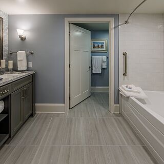 Holiday Inn Club Vacations Cape Canaveral Beach Resort &mdash; Sample Bathroom