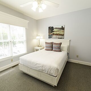 The Townes at King's Creek Plantation — Sample Bedroom