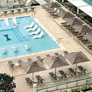 Waikiki Marina Resort at the Ilikai — Pool