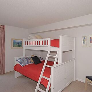 The Pointe on the Bay — Sample Bedroom