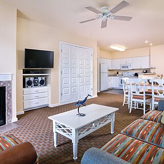 WorldMark Long Beach — Sample Living Area