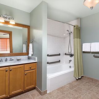 WorldMark Blaine — Sample Bathroom