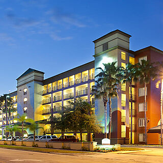 Orlando's Sunshine Resort — Exterior