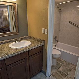 The Gardens &mdash; Sample Bathroom