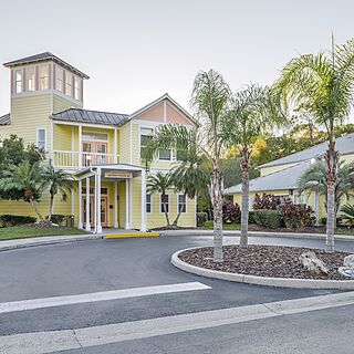 Barefoot'n Resort — Exterior
