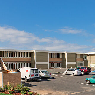 WorldMark SurfSide Inn — Exterior
