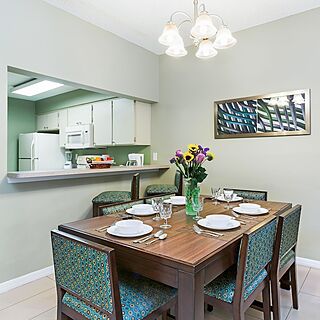 Alhambra at Poinciana — Sample Dining Area