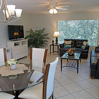 Florida Vacation Villas — Sample Living Area