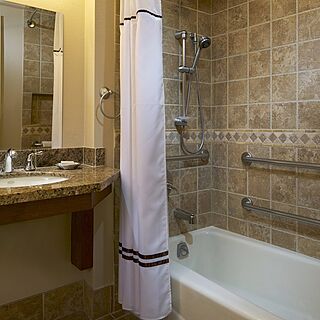 Hilton Grand Vacations on Paradise &mdash; Sample Bathroom