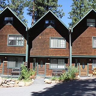 North Lake Lodges & Villas — Exterior