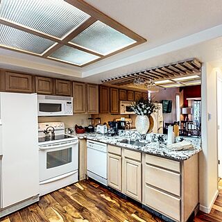 North Lake Lodges & Villas — Sample Kitchen